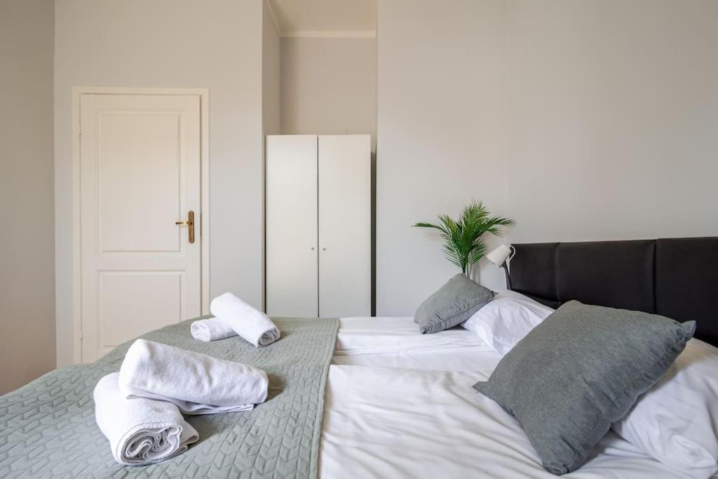 Florianska Gate Luxury Apartments Krakow Exterior photo